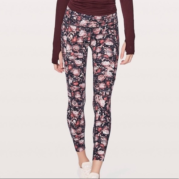 $128 Lululemon Wunder Under Hi-Rise Tight *Nulux
Peony Multi 8 - Picture 3 of 9
